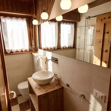 App Carolina Apartment Creazzo Room photo